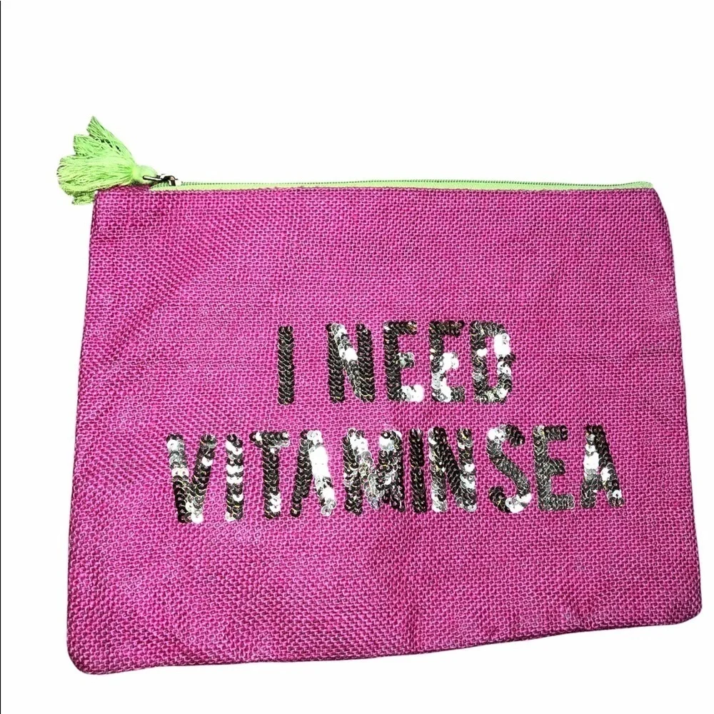 Olive & Hill I need vitamin sea pink travel bag